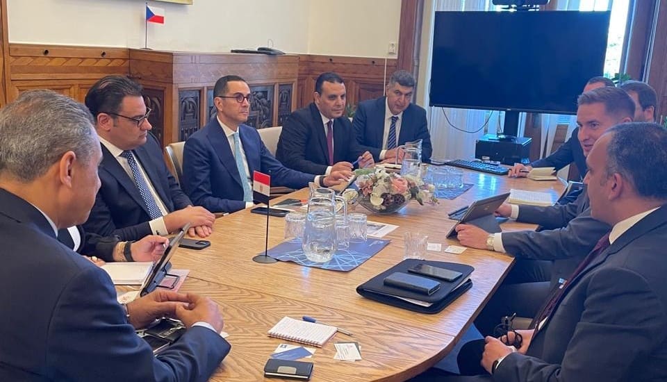 El-Khatib, 5 Czech companies discuss investment opportunities in Egypt

